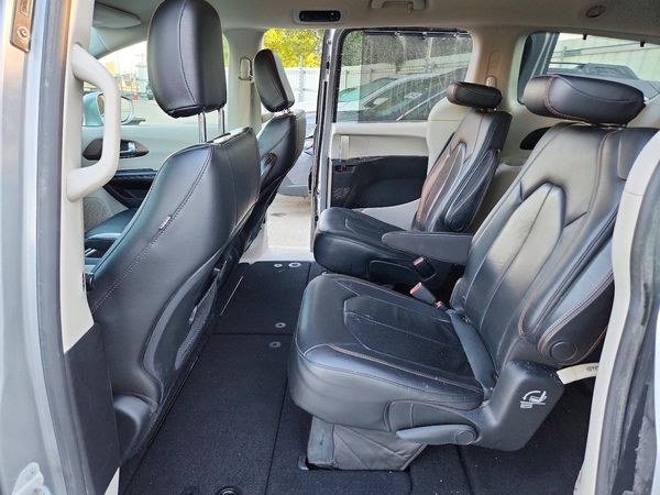 2019 CHRYSLER PACIFICA Touring L — PSRS