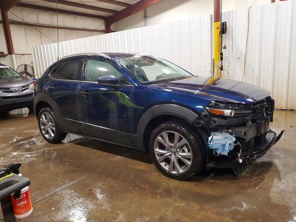 2025 MAZDA CX-30 Preferred Package — Passenger 3/4