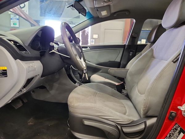 2013 HYUNDAI ACCENT — DENT