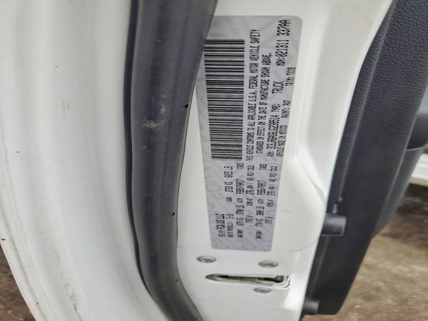 2018 RAM 1500 ST — VINS