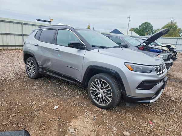 2023 JEEP COMPASS Limited — Passenger 3/4
