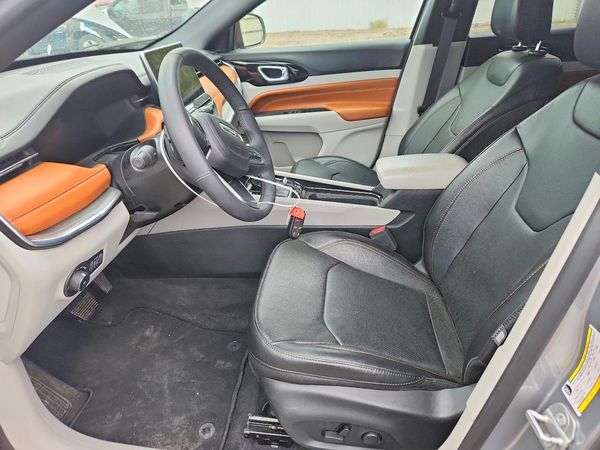 2023 JEEP COMPASS Limited — DENT