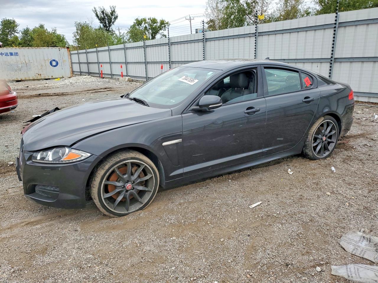 2015 JAGUAR XF Sport & Portfolio — Front 3/4