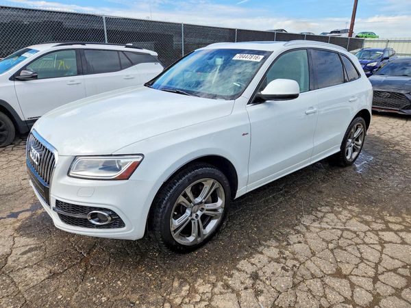 2013 AUDI Q5 — DSFA — Front 3/4