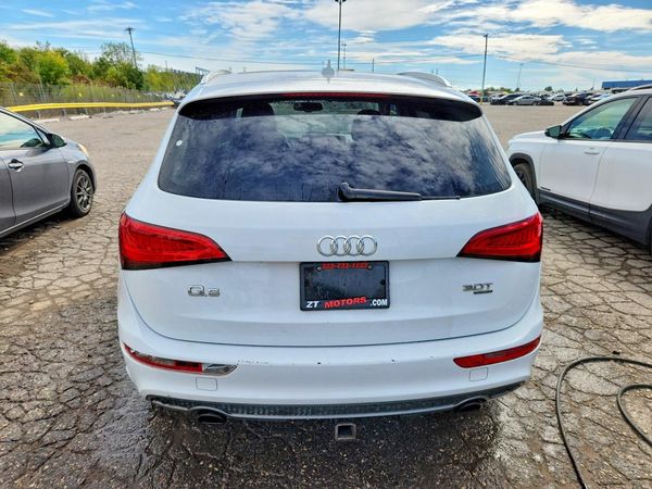 2013 AUDI Q5 Premium Plus — DIRR
