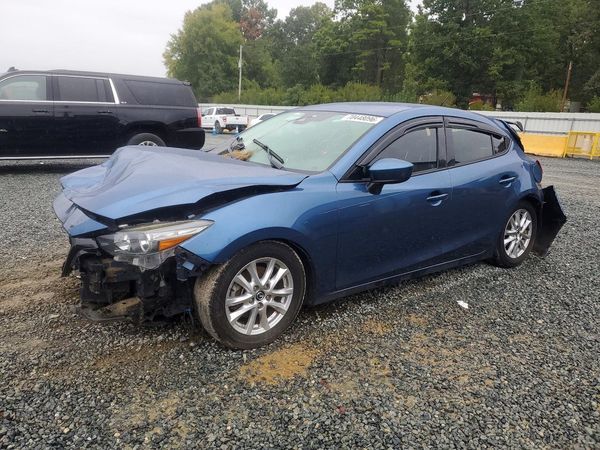 2018 MAZDA 3 — DSFA — Front 3/4