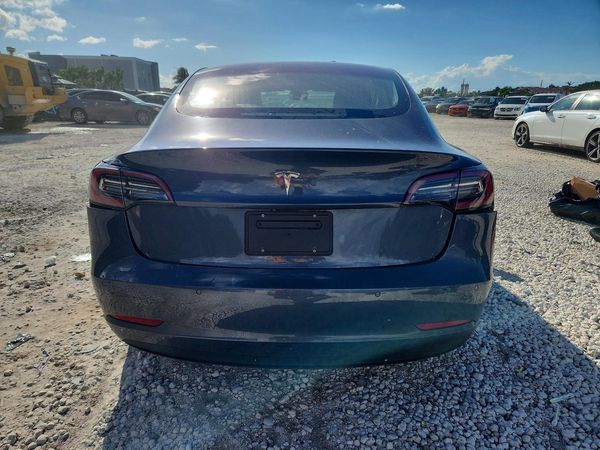 2018 TESLA MODEL 3 — DIRR
