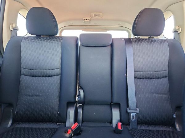 2019 NISSAN ROGUE — SUVN