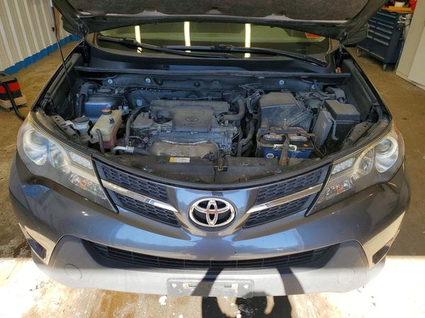2015 TOYOTA RAV4 LE (X Grade) — Engine bay