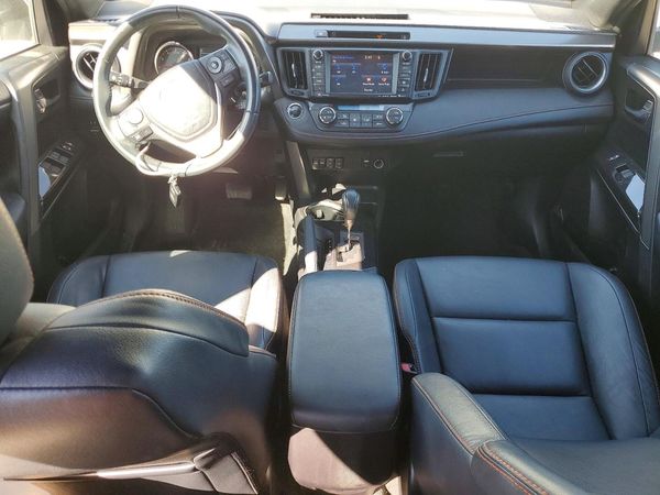 2016 TOYOTA RAV4 SE (S Grade) — CKPT