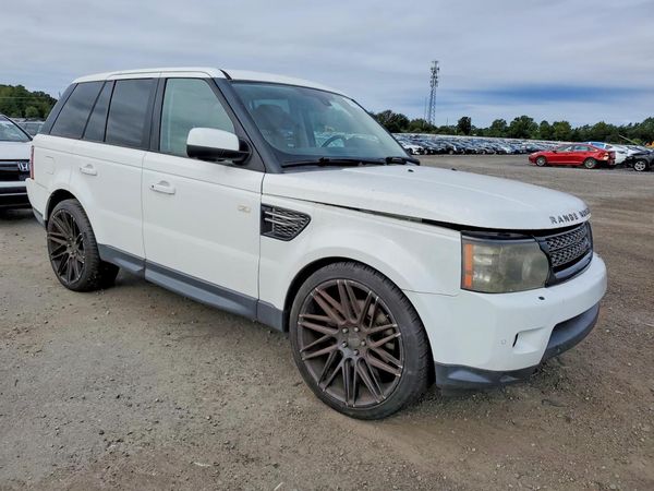 2013 LAND ROVER RANGEROVER HSE LUX — Passenger 3/4