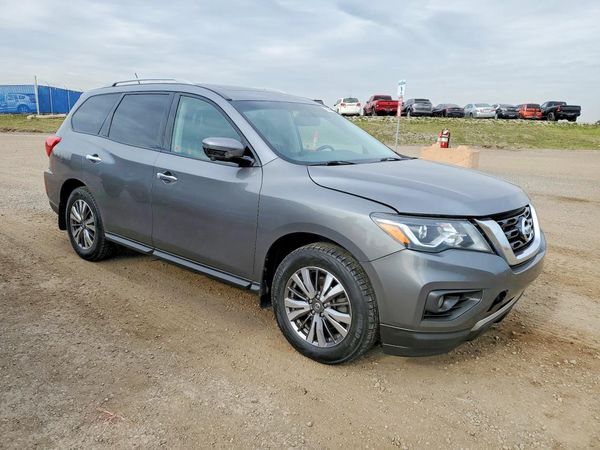 2018 NISSAN PATHFINDER — Passenger 3/4
