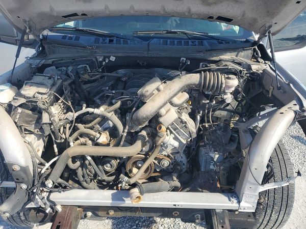 2018 FORD F150 — Engine bay