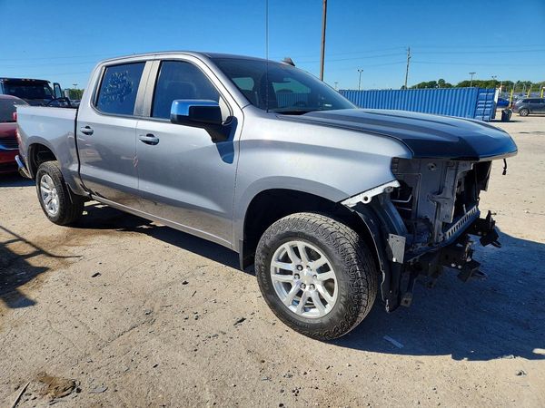 2022 CHEVROLET SILVERADO LT — Passenger 3/4