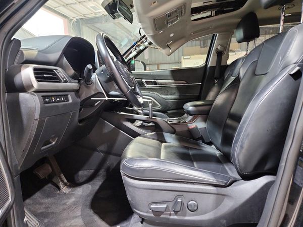 2021 KIA TELLURIDE — DENT