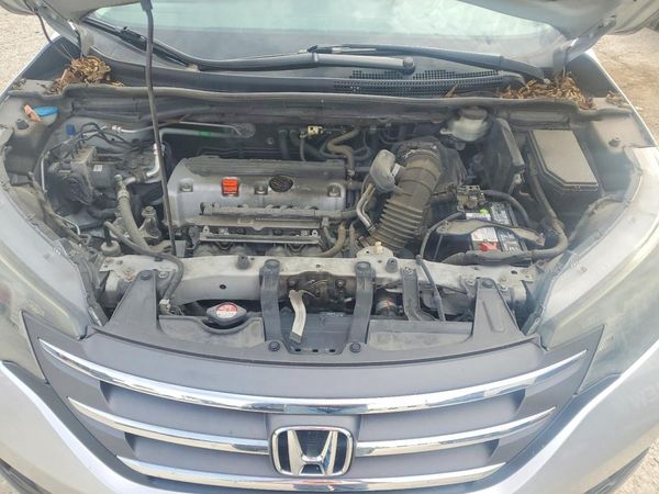 2012 HONDA CRV EX — Engine bay
