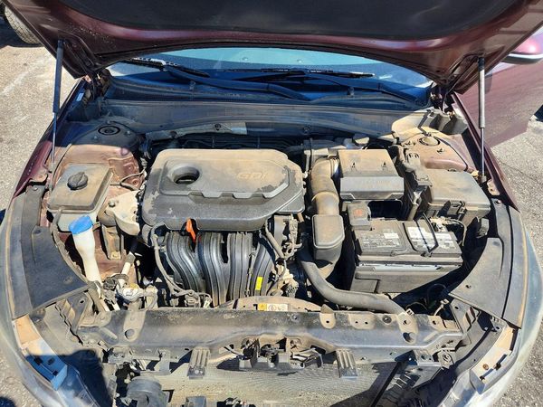 2017 KIA OPTIMA EX/EX Prem/EX Prem Plus — Engine bay