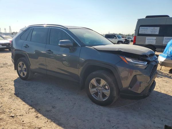 2024 TOYOTA RAV4 — Passenger 3/4