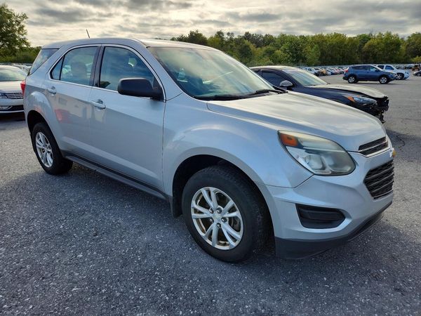 2017 CHEVROLET EQUINOX LS — Passenger 3/4