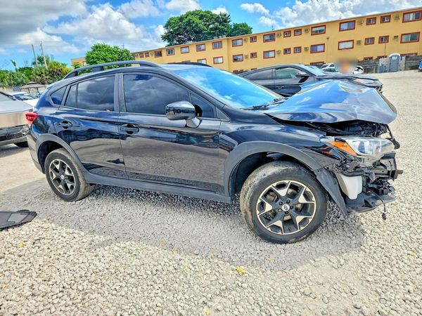 2018 SUBARU CROSSTREK Premium — Passenger 3/4