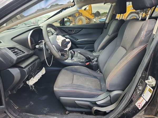 2018 SUBARU CROSSTREK Premium — DENT