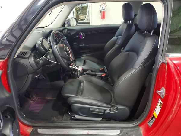 2019 MINI COOPER — DENT