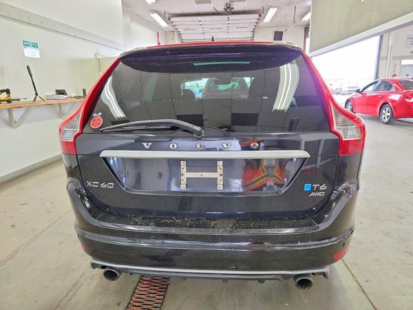 2015 VOLVO XC60 Premier (non R design) — DIRR