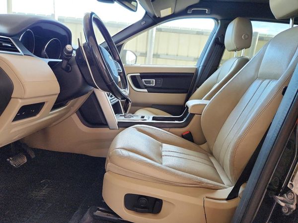 2016 LAND ROVER DISCOVERY HSE — DENT