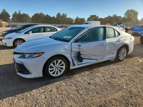2022 TOYOTA CAMRY — DSFA — Front 3/4