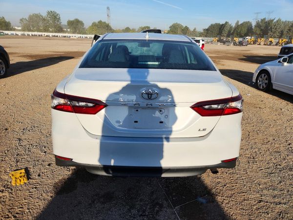 2022 TOYOTA CAMRY LE — DIRR