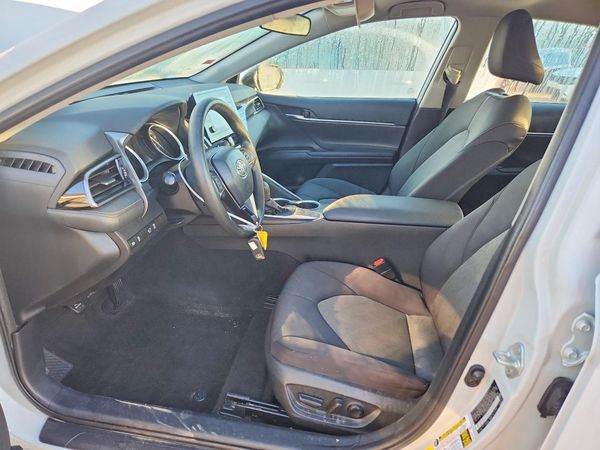 2022 TOYOTA CAMRY LE — DENT