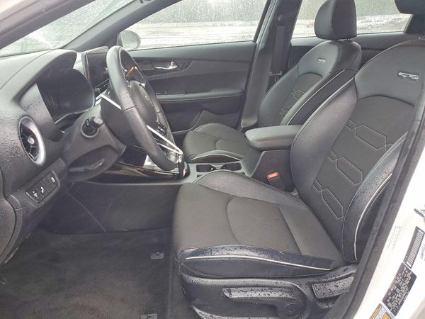 2024 KIA FORTE GT Line — DENT