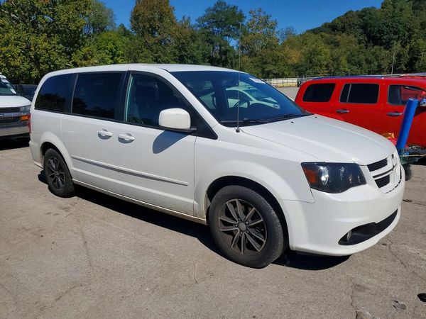 2017 DODGE GRAND CARAVAN GT — Passenger 3/4