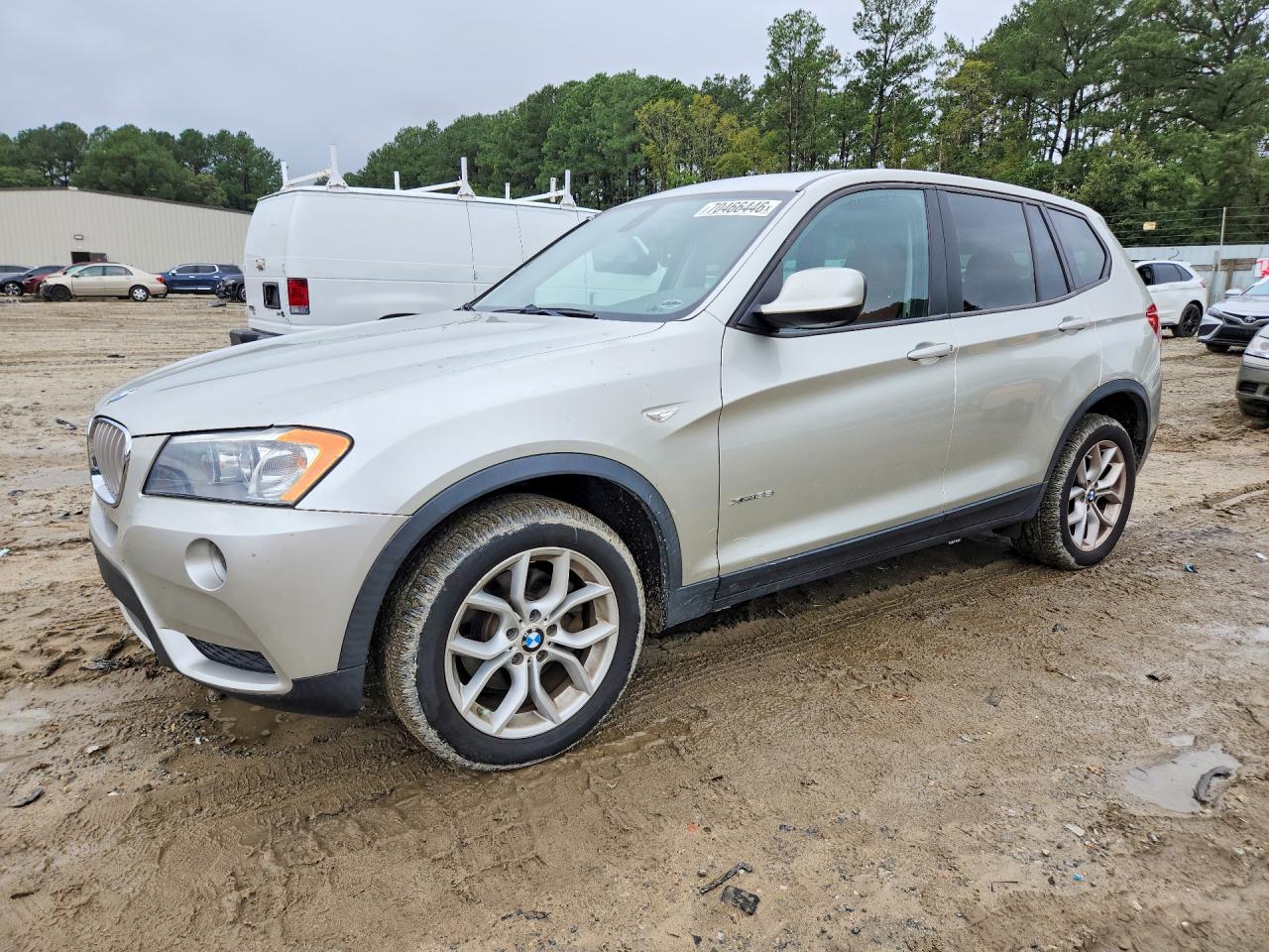 2012 BMW X3 xDrive35i — Front 3/4