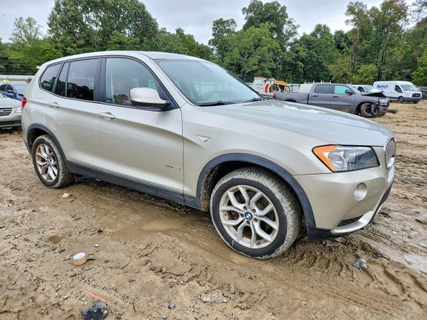 2012 BMW X3 xDrive35i — Passenger 3/4