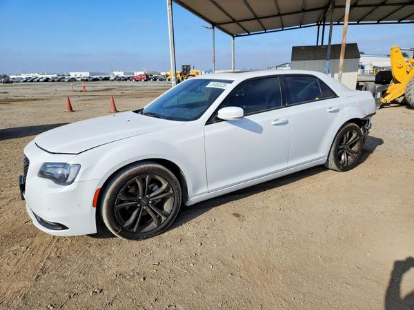 2022 CHRYSLER 300 — DSFA — Front 3/4