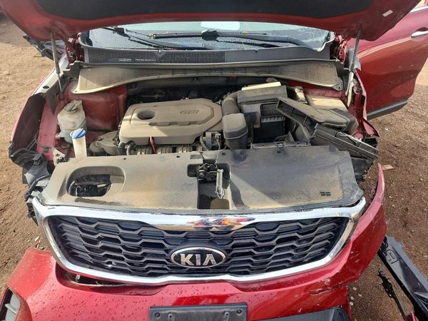 2020 KIA SORENTO L, LX, S — Engine bay