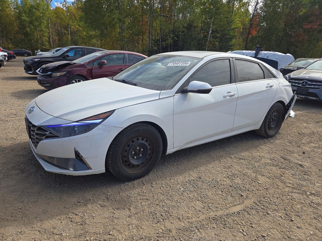 2022 HYUNDAI ELANTRA SEL w/ Premium Pkg — Front 3/4