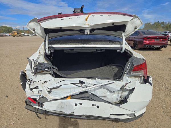 2022 HYUNDAI ELANTRA SEL w/ Premium Pkg — DIRR