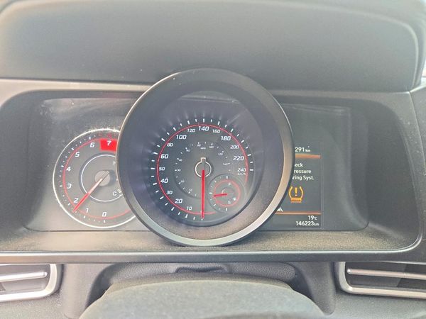 2022 HYUNDAI ELANTRA SEL w/ Premium Pkg — ODOM
