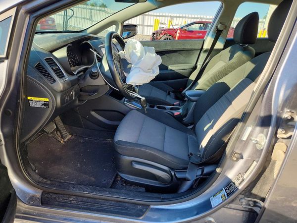 2018 KIA FORTE LX Pop,S,EX — DENT