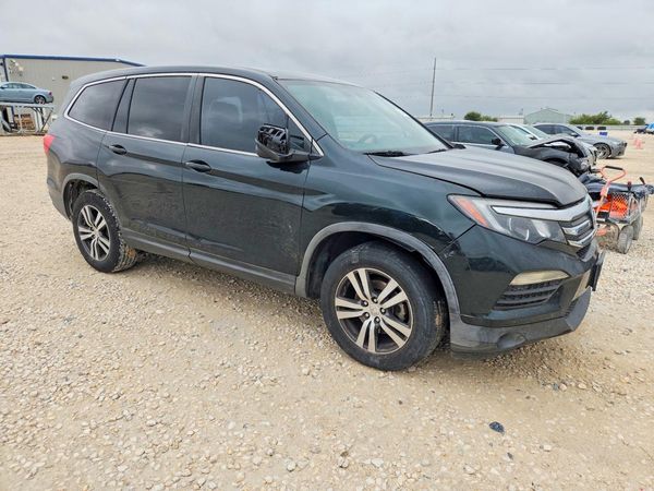 2016 HONDA PILOT EX — Passenger 3/4