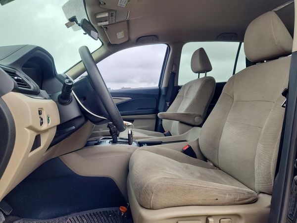 2016 HONDA PILOT EX — DENT