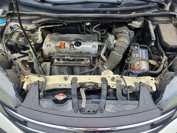 2014 HONDA CRV LX — Engine bay
