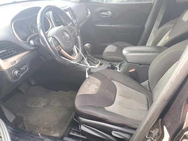 2014 JEEP CHEROKEE Latitude — DENT