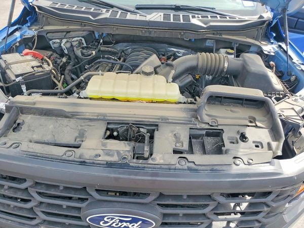 2025 FORD F150 XL — Engine bay