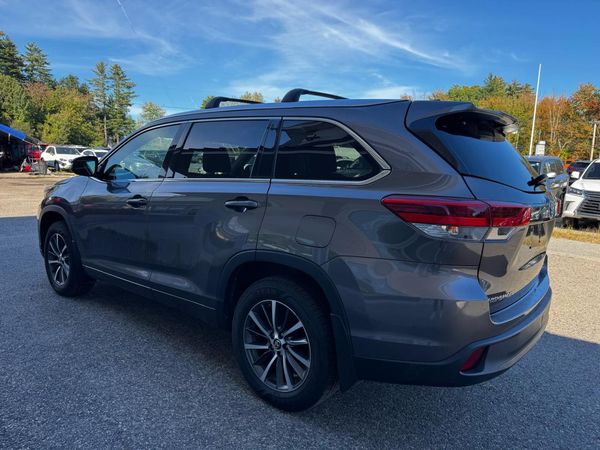 2017 TOYOTA HIGHLANDER