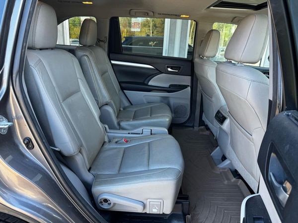 2017 TOYOTA HIGHLANDER