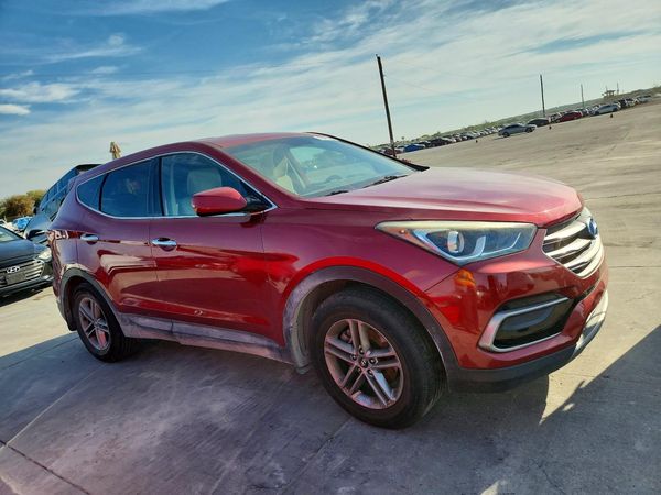2017 HYUNDAI SANTA FE Base — Passenger 3/4