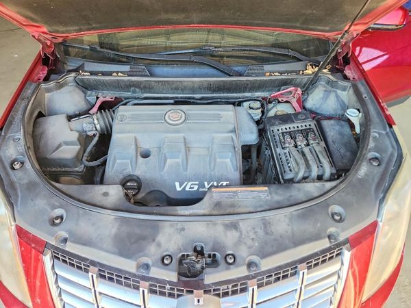 2015 CADILLAC SRX Performance — Engine bay